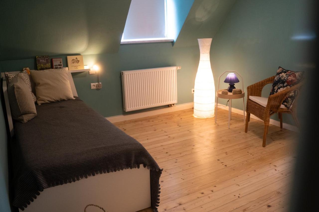 Ferienhaus Lenchen Niederkirchen bei Deidesheim Ngoại thất bức ảnh